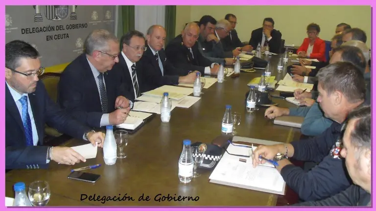 El Collagero 11-20-2015 00_32_39