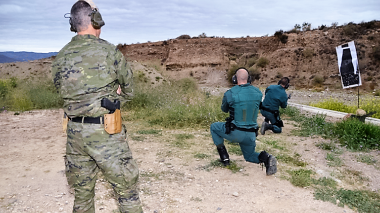 Curso-tiro-arma-corta_ECDIMA20160911_0008_21
